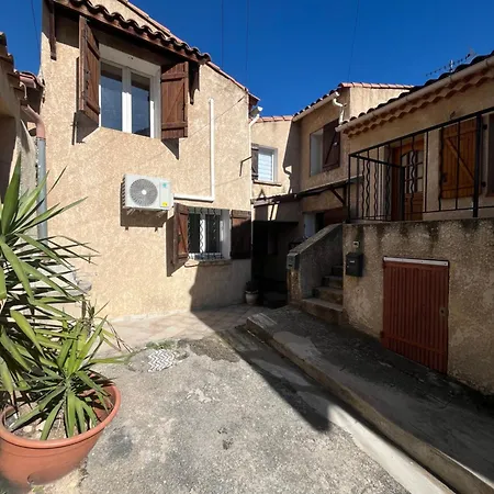 بيت للعطل Maison De Chateau Gombert *